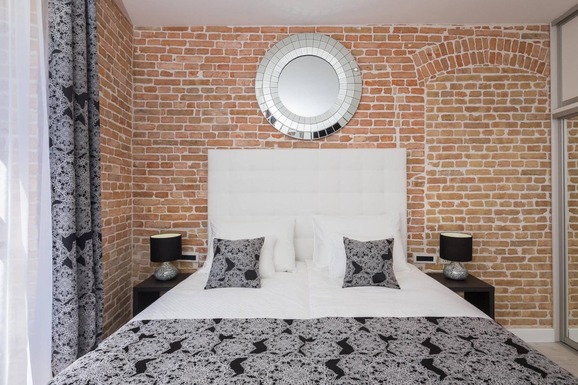 Luxury Twin Room,825615410:JPEG
